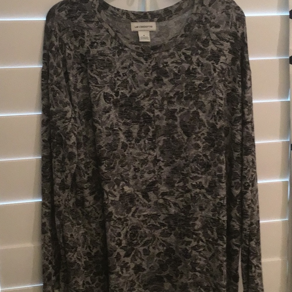 Liz Claiborne grey top